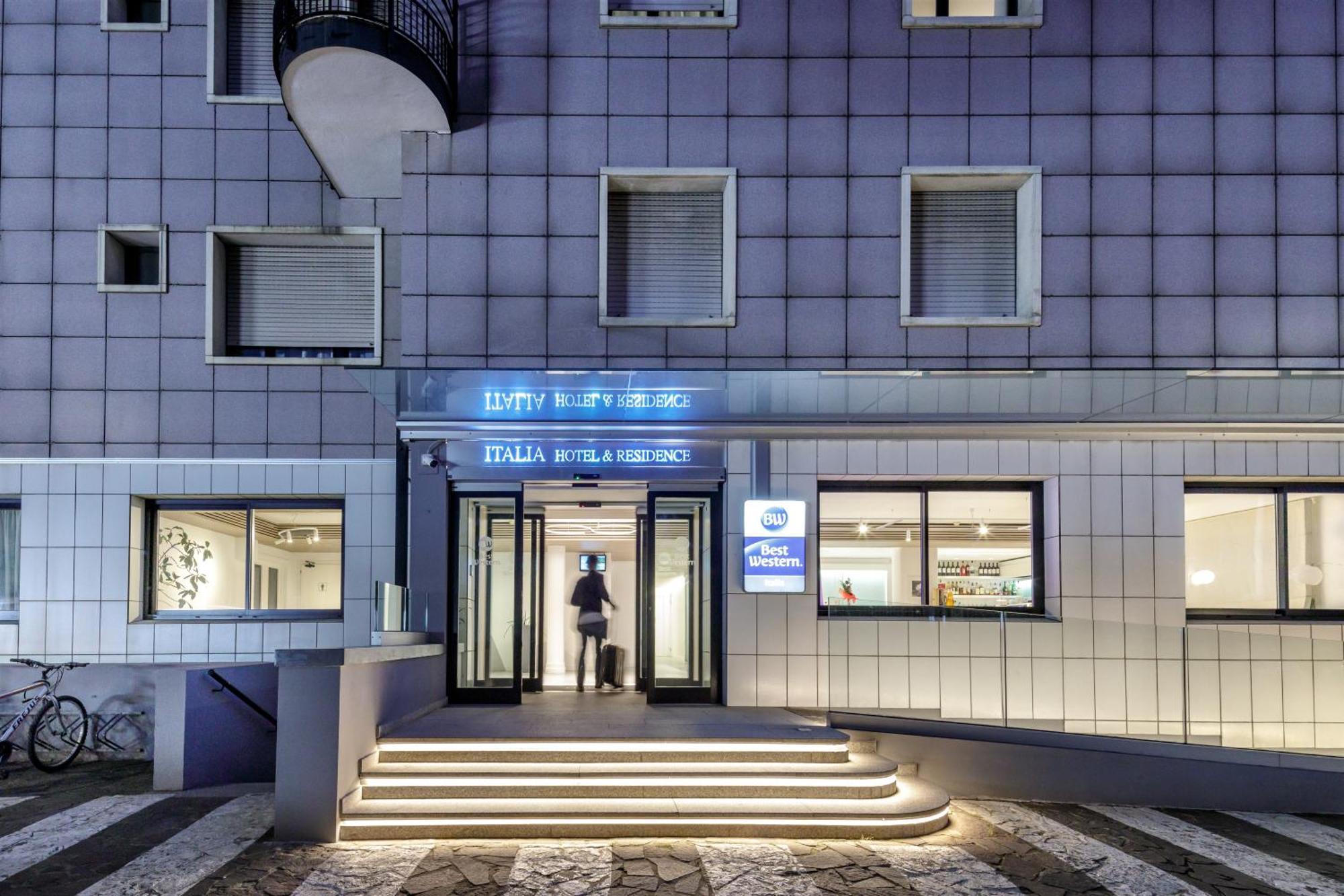 Best Western Hotel Residence Italia クアルトゥ・サンテーレナ エクステリア 写真