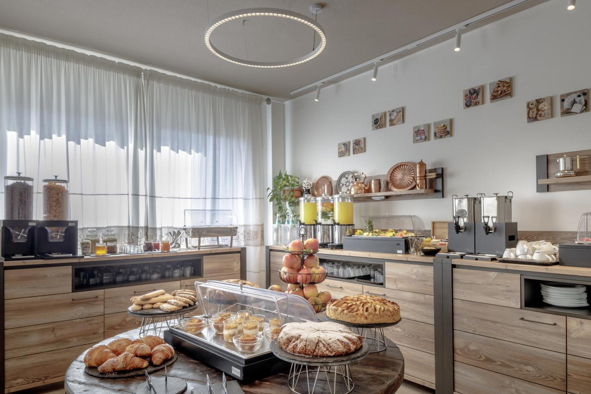 Best Western Hotel Residence Italia クアルトゥ・サンテーレナ エクステリア 写真